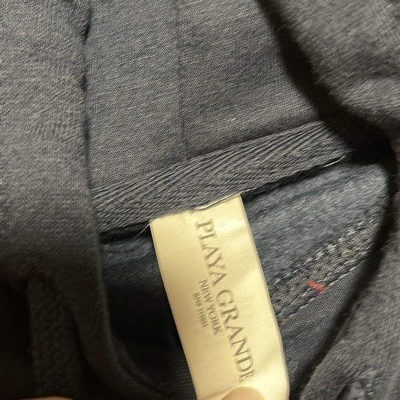 Baby‎ yoda sweater with Jameson - Picture 4 of 4